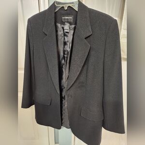 Liz Claiborne Classic Black 2pc suit